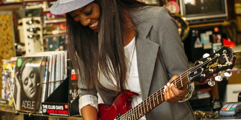 2024服装批发新趋势：品牌化、潮流化与加盟模式创新