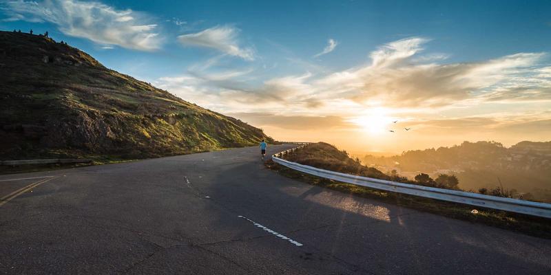 服装批发与服饰加盟的库存革命：从2008年批发市场演变看现代清仓策略