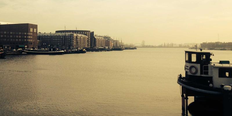 服装批发淡季生存指南：清仓策略与现金流管理